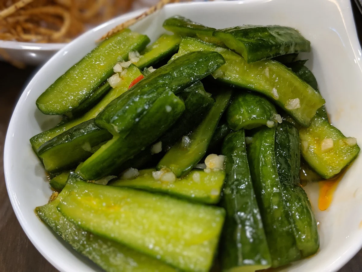 ttop signature marinated cucumber 招牌蒜味小黃瓜